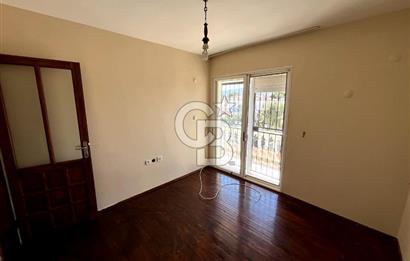 ALAÇATI'NIN NEZİH & SEÇKİN LOKASYONUNDA BAHÇELİ 3+1 VİLLA