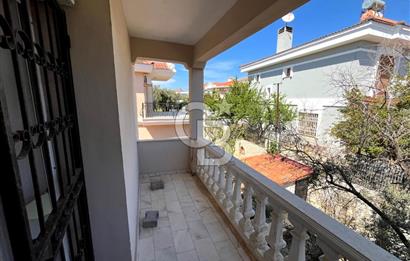 ALAÇATI'NIN NEZİH & SEÇKİN LOKASYONUNDA BAHÇELİ 3+1 VİLLA