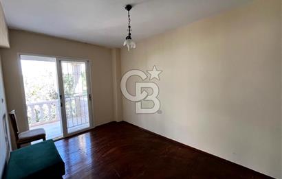 ALAÇATI'NIN NEZİH & SEÇKİN LOKASYONUNDA BAHÇELİ 3+1 VİLLA