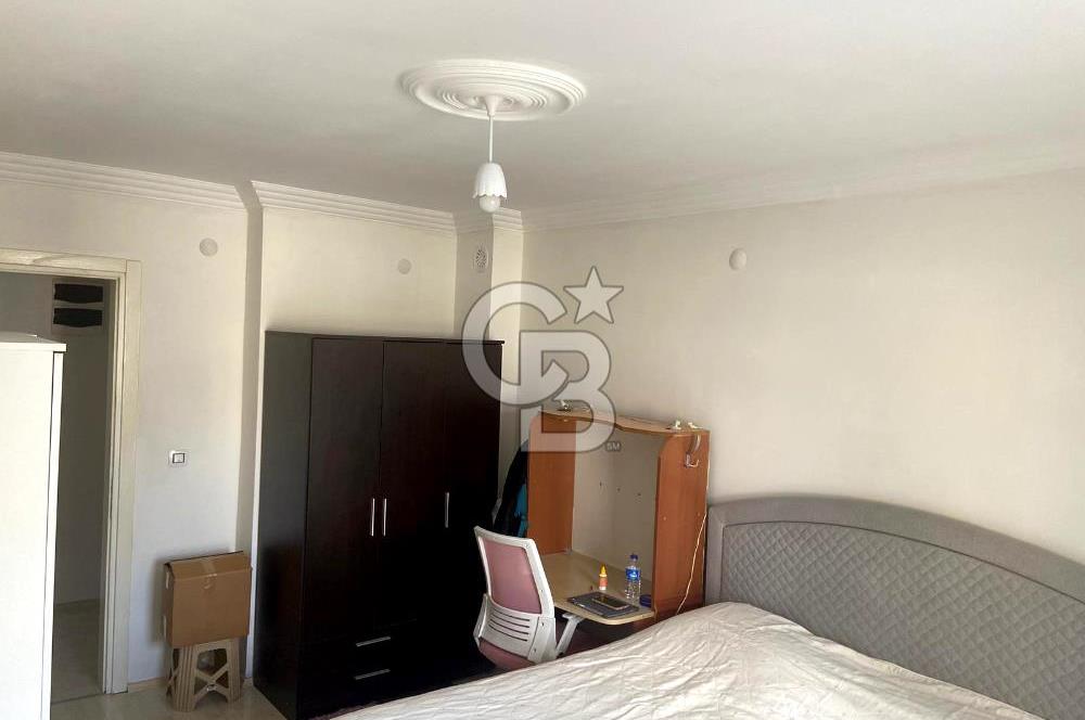 BUCA TINAZTEPE'DE KAMPÜS KARŞISI EŞYALI 1+1 SATILIK DAİRE