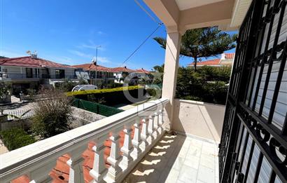 ALAÇATI'NIN NEZİH & SEÇKİN LOKASYONUNDA BAHÇELİ 3+1 VİLLA