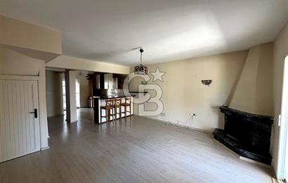 ALAÇATI'NIN NEZİH & SEÇKİN LOKASYONUNDA BAHÇELİ 3+1 VİLLA