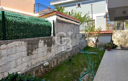 ALAÇATI'NIN NEZİH & SEÇKİN LOKASYONUNDA BAHÇELİ 3+1 VİLLA