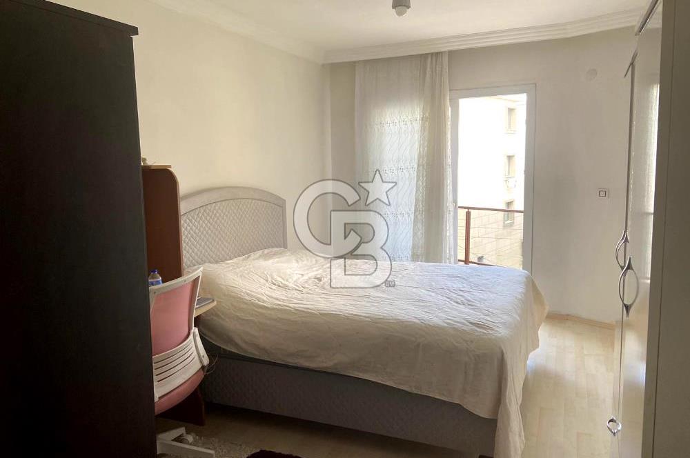 BUCA TINAZTEPE'DE KAMPÜS KARŞISI EŞYALI 1+1 SATILIK DAİRE