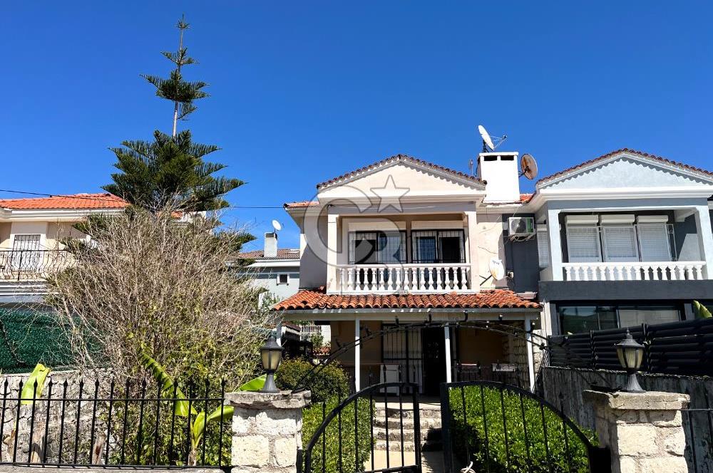 ALAÇATI'NIN NEZİH & SEÇKİN LOKASYONUNDA BAHÇELİ 3+1 VİLLA