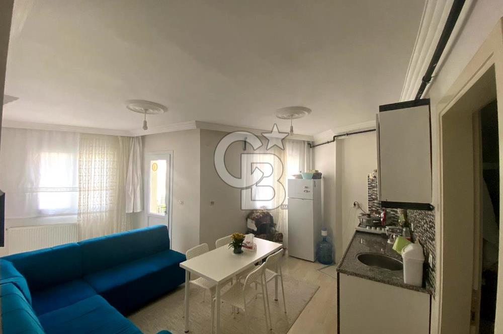 BUCA TINAZTEPE'DE KAMPÜS KARŞISI EŞYALI 1+1 SATILIK DAİRE