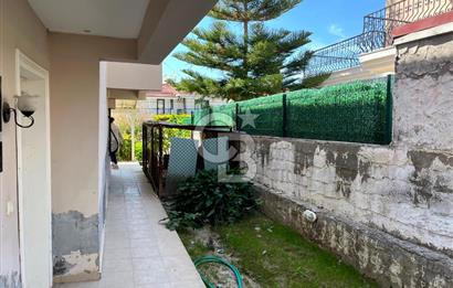 ALAÇATI'NIN NEZİH & SEÇKİN LOKASYONUNDA BAHÇELİ 3+1 VİLLA