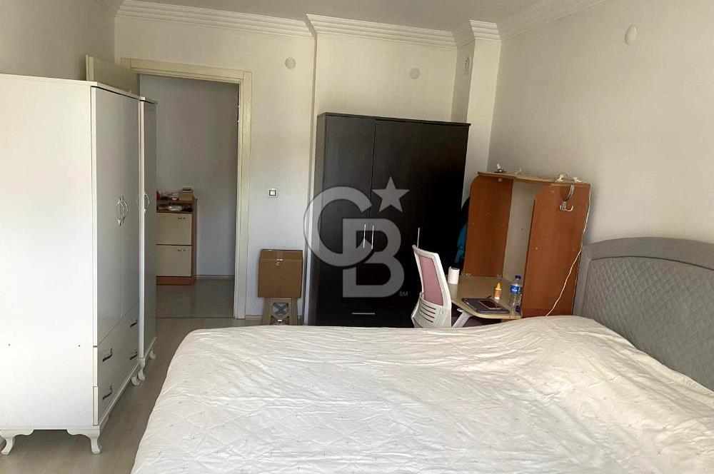 BUCA TINAZTEPE'DE KAMPÜS KARŞISI EŞYALI 1+1 SATILIK DAİRE