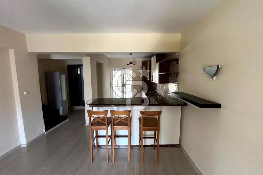 ALAÇATI'NIN NEZİH & SEÇKİN LOKASYONUNDA BAHÇELİ 3+1 VİLLA