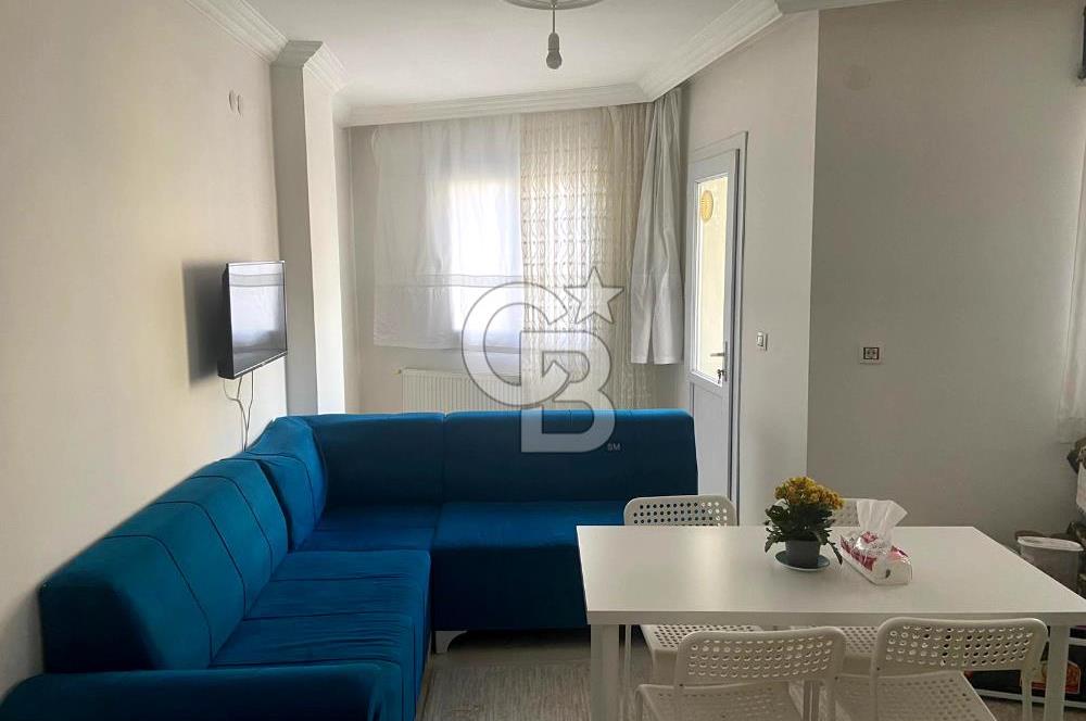 BUCA TINAZTEPE'DE KAMPÜS KARŞISI EŞYALI 1+1 SATILIK DAİRE