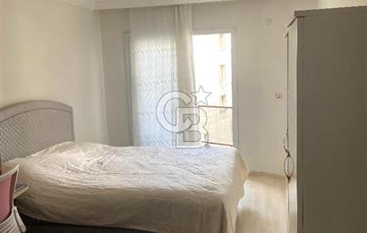 BUCA TINAZTEPE'DE KAMPÜS KARŞISI EŞYALI 1+1 SATILIK DAİRE