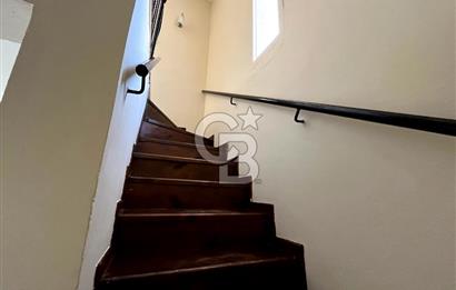 ALAÇATI'NIN NEZİH & SEÇKİN LOKASYONUNDA BAHÇELİ 3+1 VİLLA