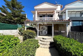 ALAÇATI'NIN NEZİH & SEÇKİN LOKASYONUNDA BAHÇELİ 3+1 VİLLA - 4 - 346101