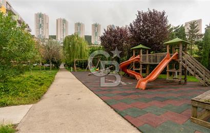 Nar City'de Satılık Deniz ve Orman Manzaralı 4+1 Daire