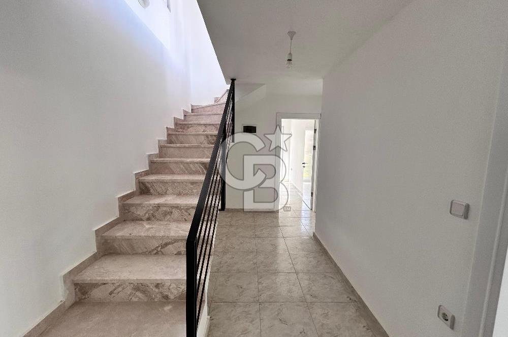 DATÇA MAHALLESİNDE 3+1 TAM MÜSTAKİL DENİZ MANZARALI SATILIK VİLLA 