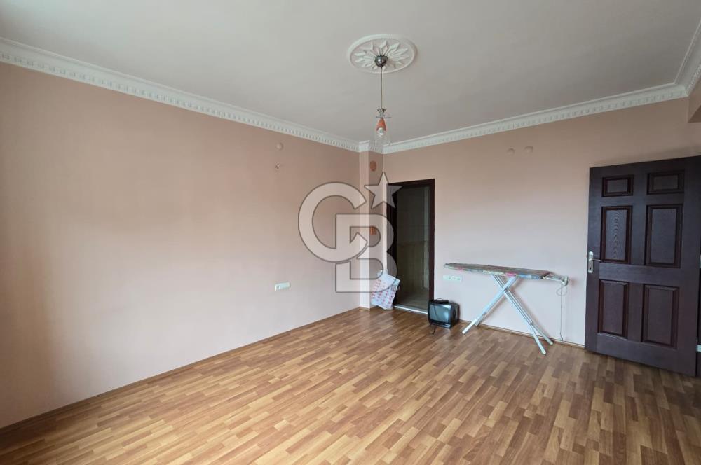 COLDWELL BANKER'DAN HARİKA KONUMLU 3 CEPHELİ GENİŞ 4+1 DAİRE