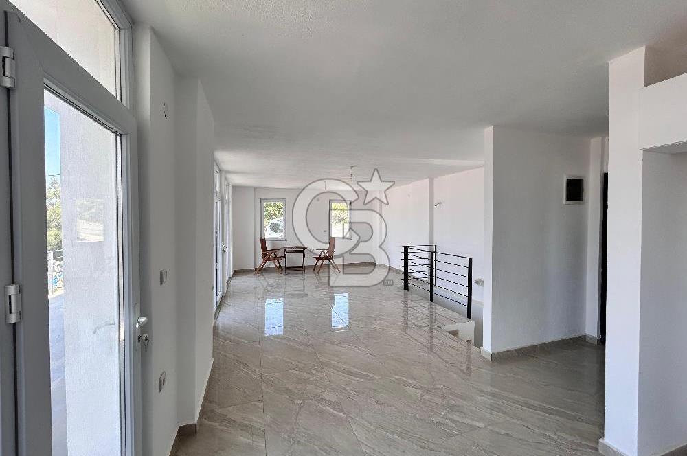 DATÇA MAHALLESİNDE 3+1 TAM MÜSTAKİL DENİZ MANZARALI SATILIK VİLLA 