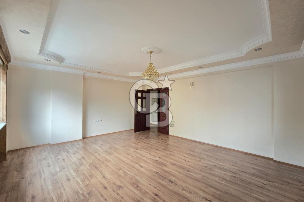 COLDWELL BANKER'DAN HARİKA KONUMLU 3 CEPHELİ GENİŞ 4+1 DAİRE