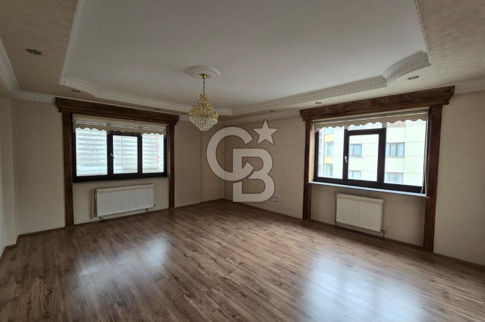COLDWELL BANKER'DAN HARİKA KONUMLU 3 CEPHELİ GENİŞ 4+1 DAİRE