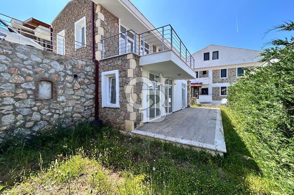 DATÇA MAHALLESİNDE 3+1 TAM MÜSTAKİL DENİZ MANZARALI SATILIK VİLLA 