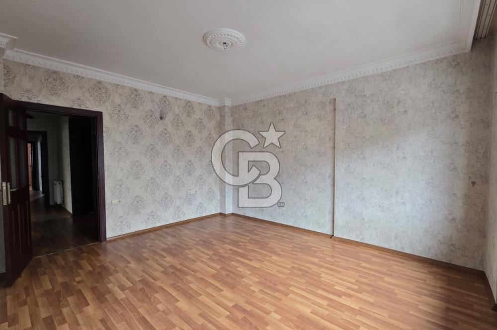 COLDWELL BANKER'DAN HARİKA KONUMLU 3 CEPHELİ GENİŞ 4+1 DAİRE