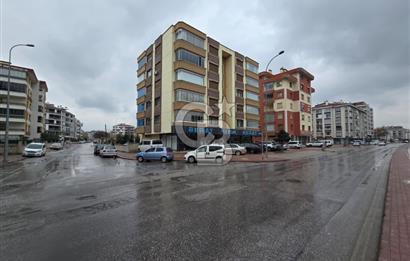 COLDWELL BANKER'DAN HARİKA KONUMLU 3 CEPHELİ GENİŞ 4+1 DAİRE