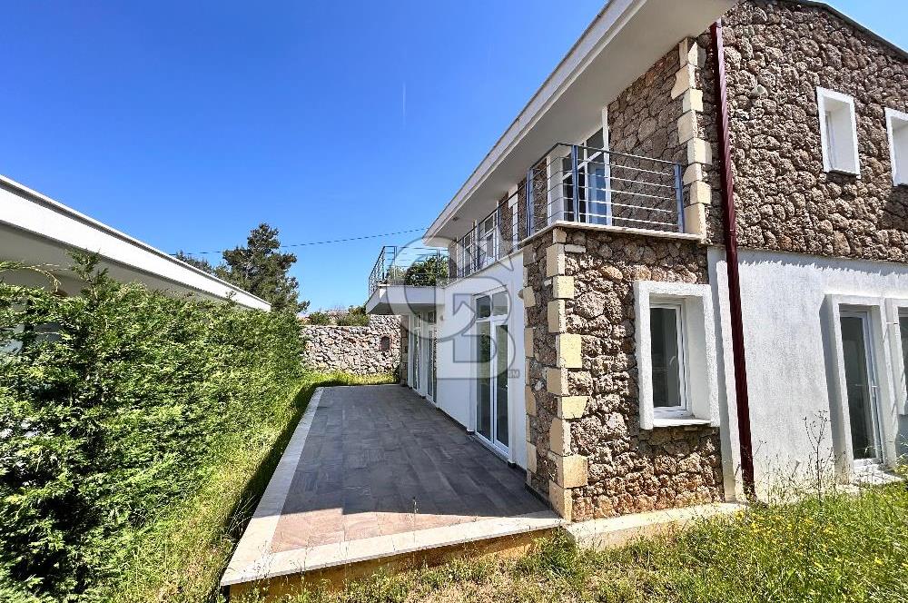 DATÇA MAHALLESİNDE 3+1 TAM MÜSTAKİL DENİZ MANZARALI SATILIK VİLLA 