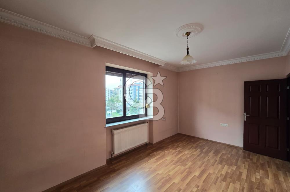 COLDWELL BANKER'DAN HARİKA KONUMLU 3 CEPHELİ GENİŞ 4+1 DAİRE