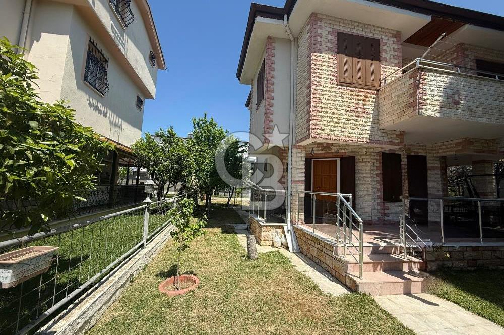 Denize Yürüme Mesafesinde, Geniş Bahçeli Müstakil Villa