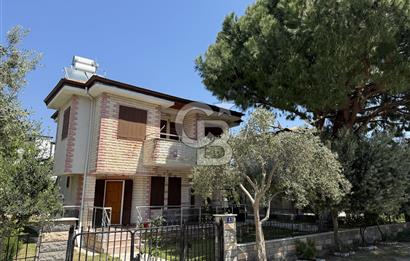 Denize Yürüme Mesafesinde, Geniş Bahçeli Müstakil Villa