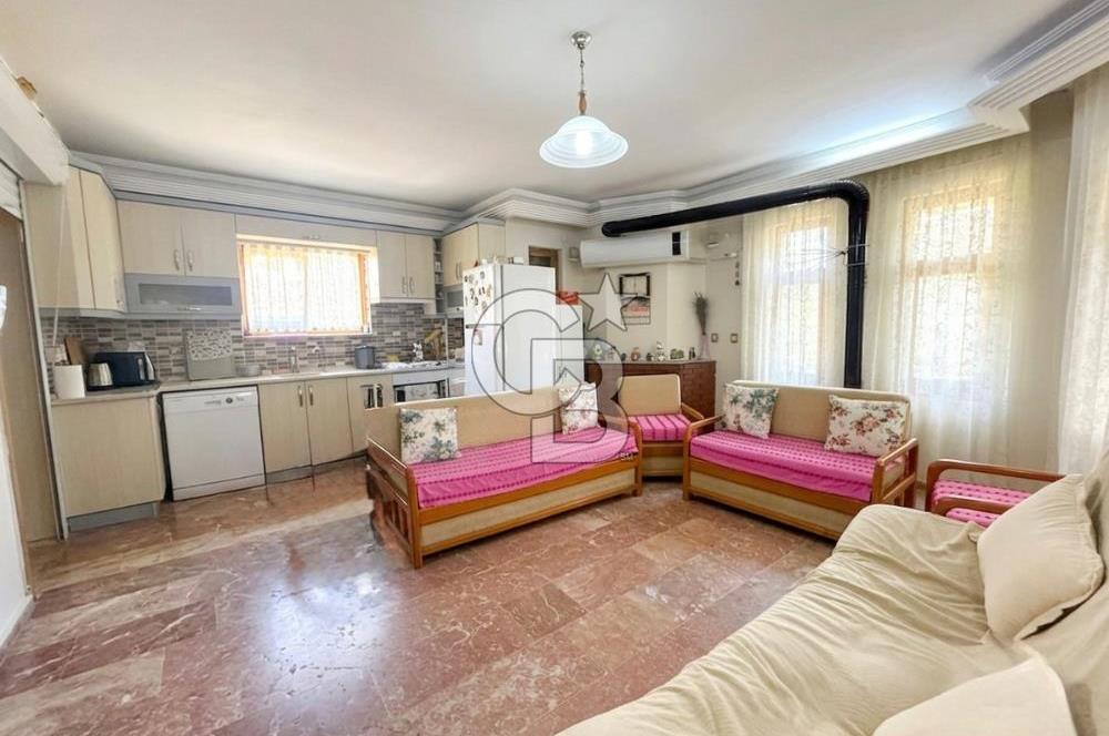 Denize Yürüme Mesafesinde, Geniş Bahçeli Müstakil Villa