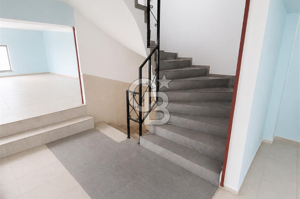 KEMERALTINDA SATILIK KOMPLE TİCARİ BİNA / HAZIR KİRACILI 