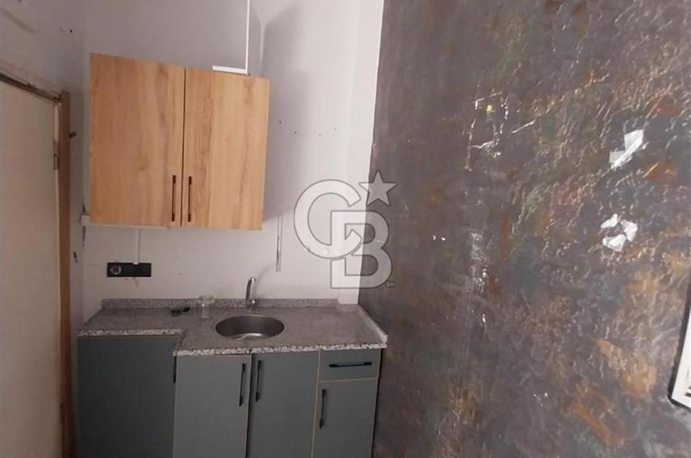 Ticari Ruhsatlı Hazır Kiracılı Satılık Dükkan