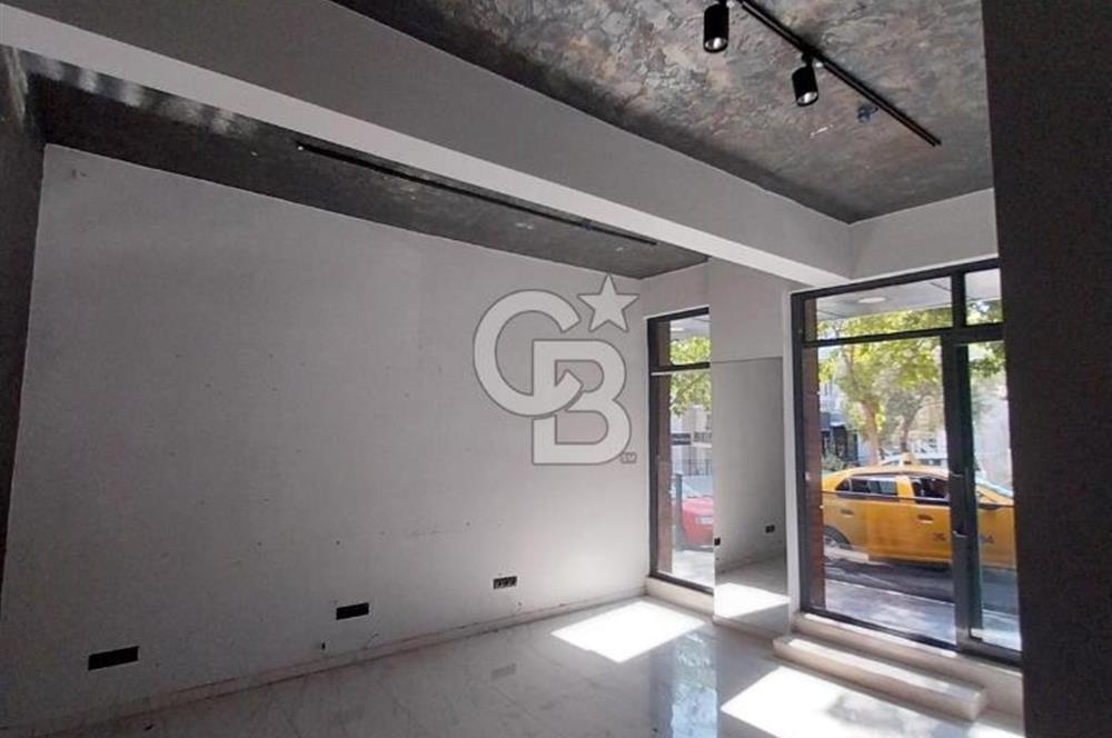 Ticari Ruhsatlı Hazır Kiracılı Satılık Dükkan