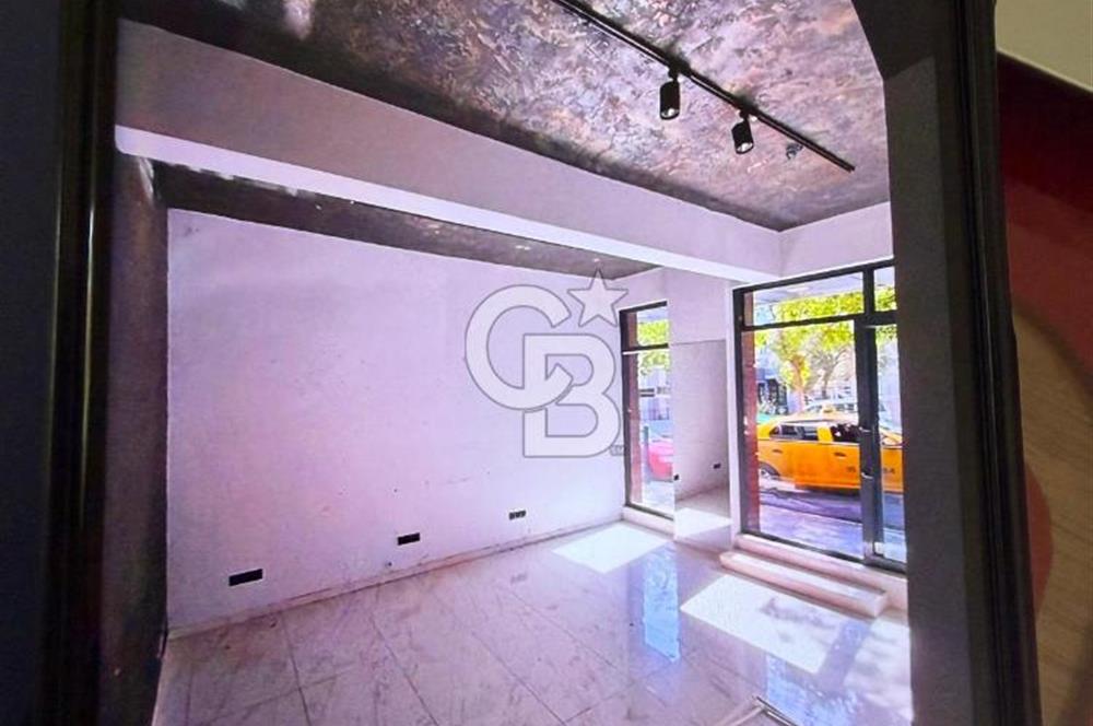 Ticari Ruhsatlı Hazır Kiracılı Satılık Dükkan