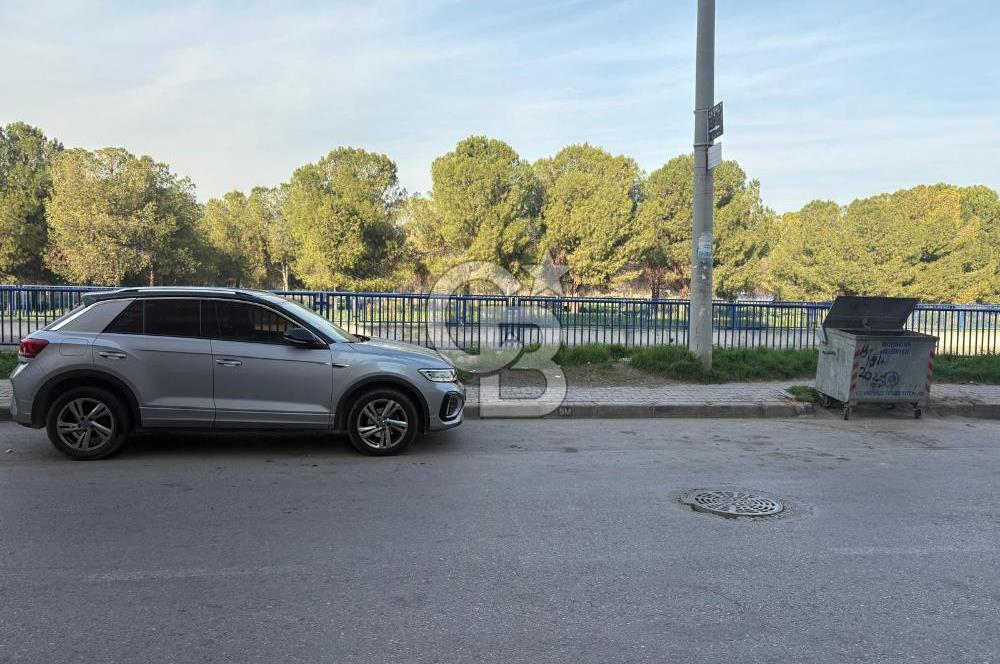 BORNOVA MEVLANA MAHALLESİ'NDE SATILIK STÜDYO DAİRE