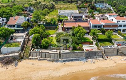 Sarıyer, Kısırkayada Güvenlikli Sitede Denize Sıfır Villa