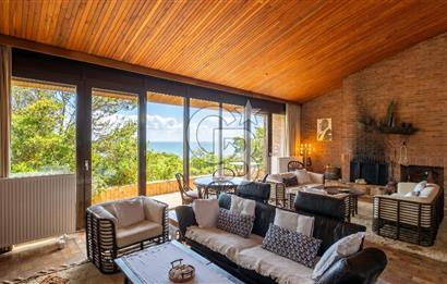 Sarıyer, Kısırkayada Güvenlikli Sitede Denize Sıfır Villa