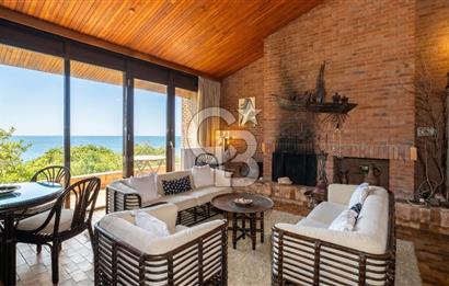 Sarıyer, Kısırkayada Güvenlikli Sitede Denize Sıfır Villa