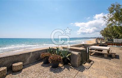 Sarıyer, Kısırkayada Güvenlikli Sitede Denize Sıfır Villa