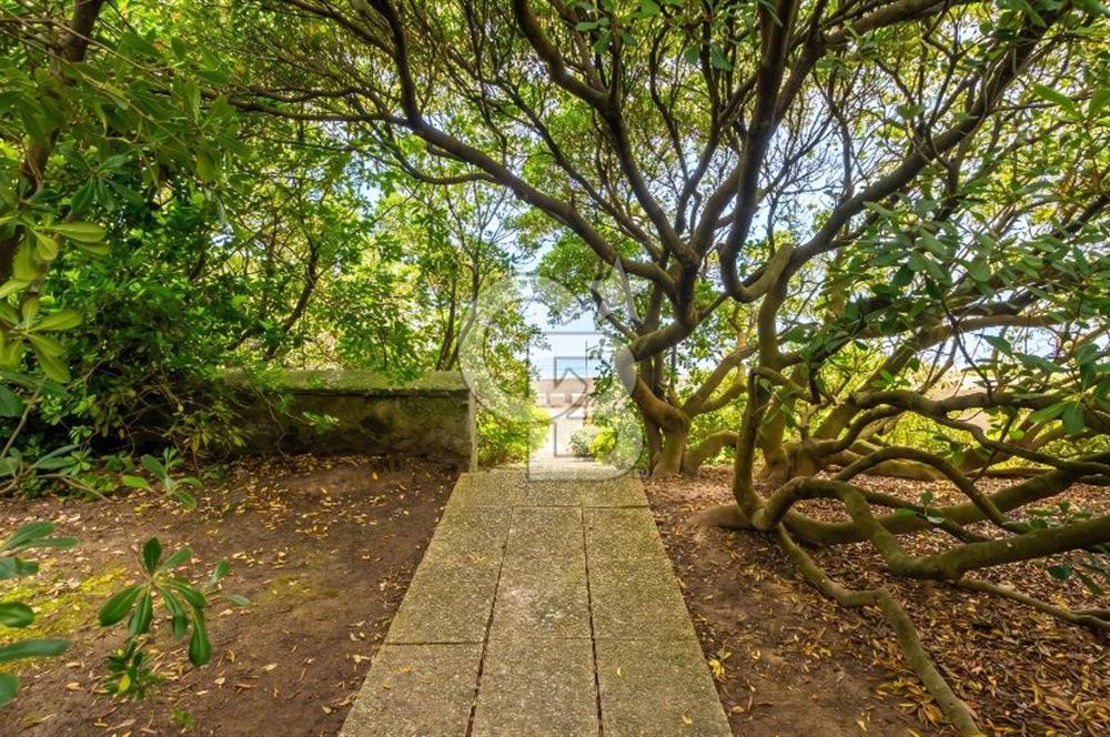 Sarıyer, Kısırkayada Güvenlikli Sitede Denize Sıfır Villa