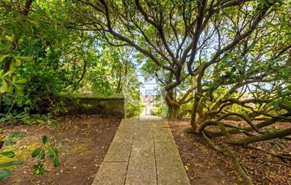 Sarıyer, Kısırkayada Güvenlikli Sitede Denize Sıfır Villa