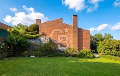 Sarıyer, Kısırkayada Güvenlikli Sitede Denize Sıfır Villa