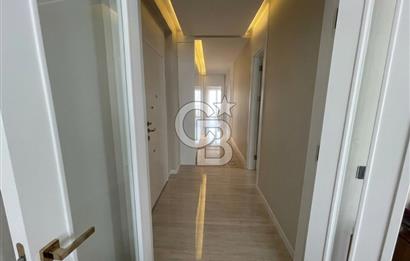 Suadiye Sahilde Havuzlu Binada SATILIK 3+1