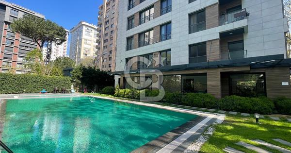 Suadiye Sahilde Havuzlu Binada SATILIK 3+1 - 346222