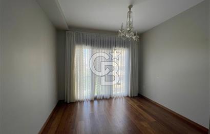 Suadiye Sahilde Havuzlu Binada SATILIK 3+1