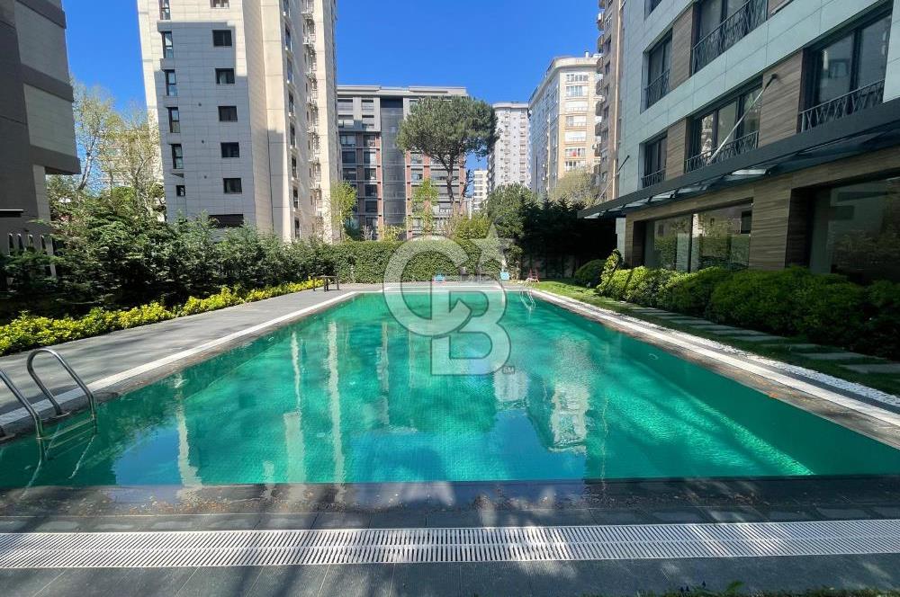 Suadiye Sahilde Havuzlu Binada SATILIK 3+1