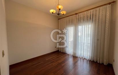 Suadiye Sahilde Havuzlu Binada SATILIK 3+1