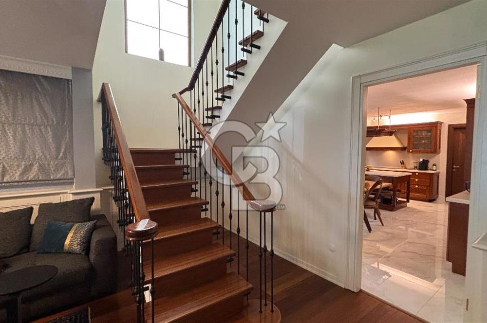 Suadiye Pembegül Sokak Yalı Parseli 4+1 Kiralık Daire Eşyalı Lüks