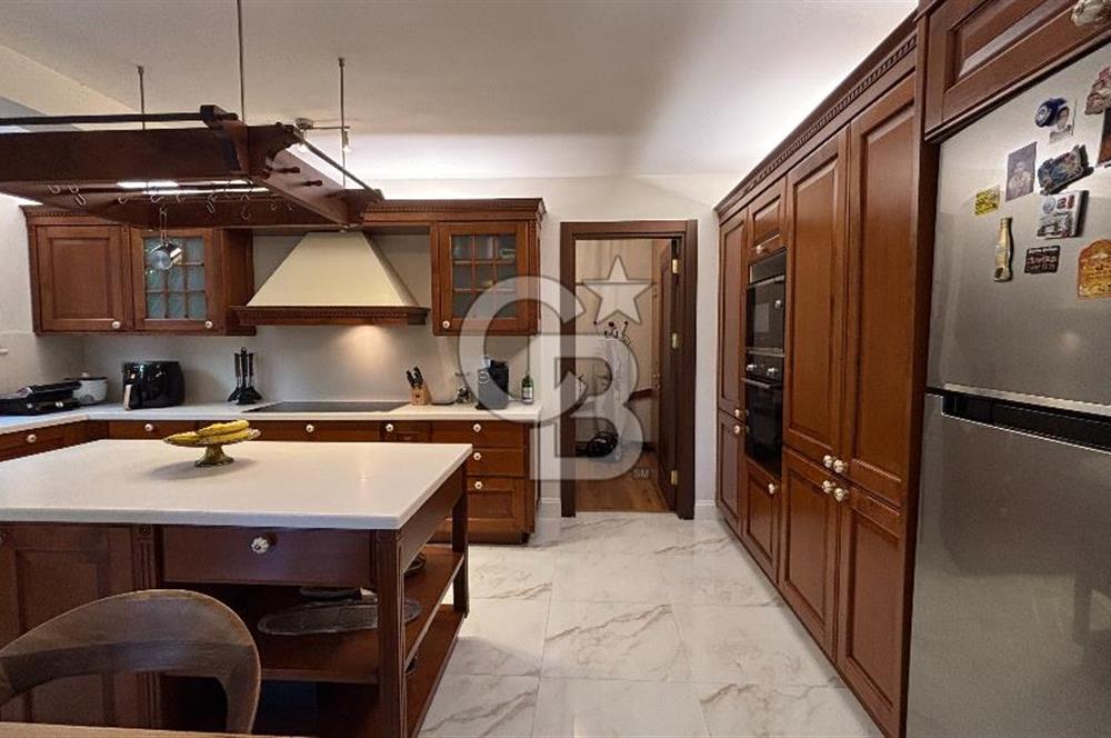 Suadiye Pembegül Sokak Yalı Parseli 4+1 Kiralık Daire Eşyalı Lüks